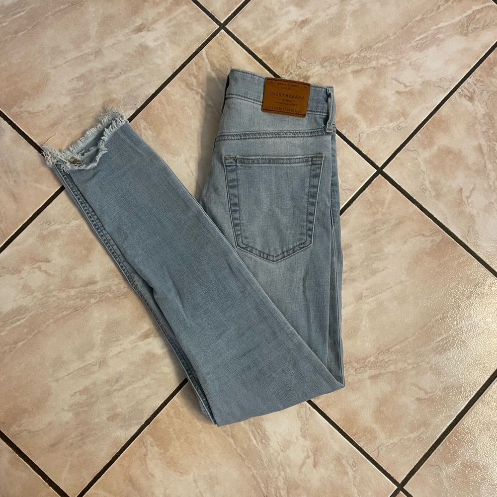 Lucky Brand Bridget Skinny Jeans Size: 2/26